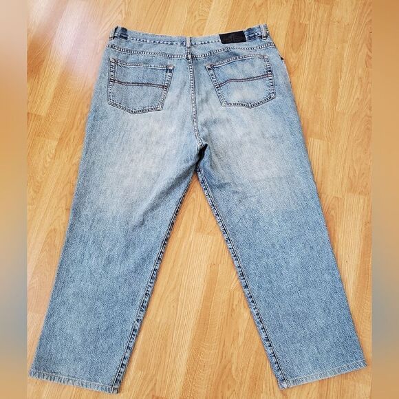 Tommy Bahama Indigo Palms Relaxed Fit Jeans 38x27 - Picture 4 of 10